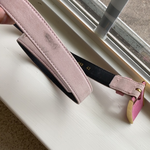 ESCADA pink suede and lizard embossed leather belt - Picture 4 of 7